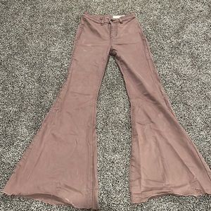 Wishlist High-Rise Flare Jeans. Size:small/25